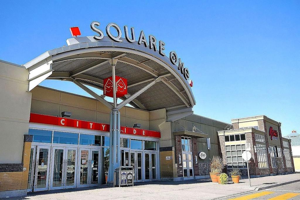 Napa Furnished Rental Apartments Square One Mississauga Buitenkant foto