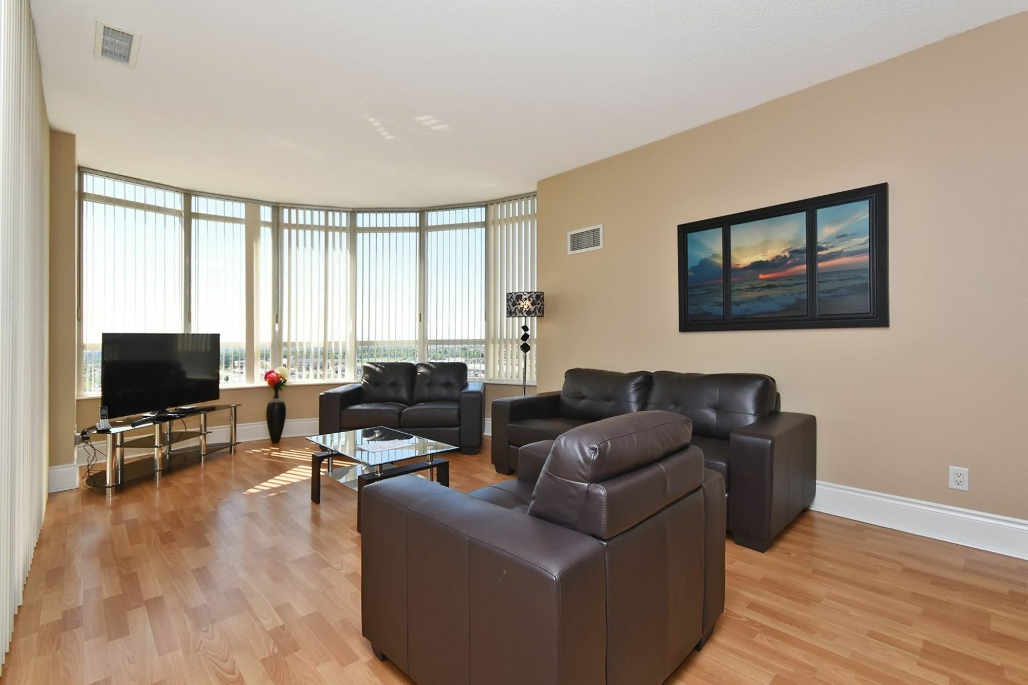 Napa Furnished Rental Apartments Square One Mississauga Buitenkant foto